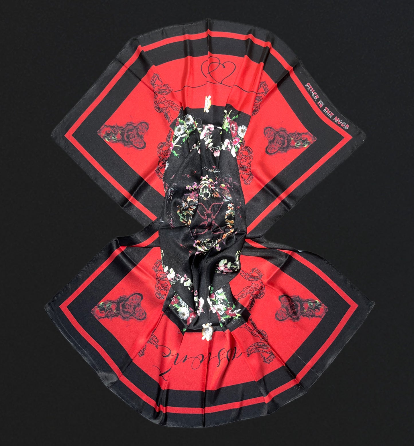 BlackReds Love Scarf
